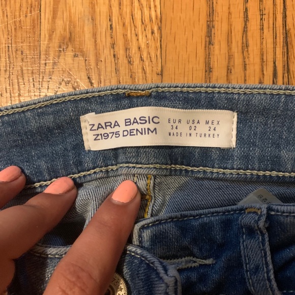 Bedded Zara jeans - Picture 4 of 5